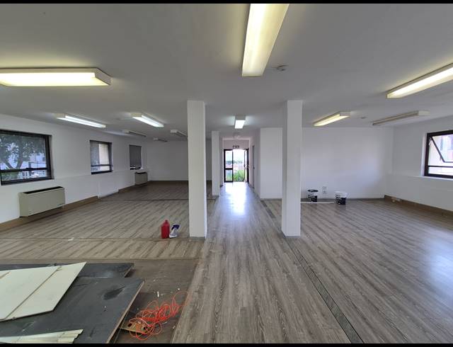230M² OFFICE TO LET IN WOODMEAD
